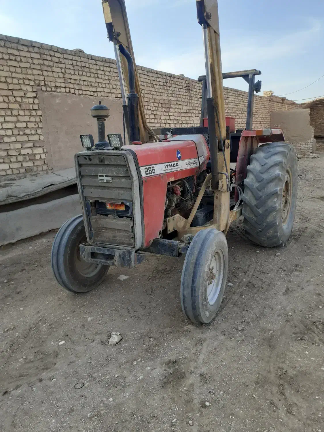 ۲۸۵ مدل ۸۶|خودرو سنگین|اصفهان, باغ زرشک|دیوار