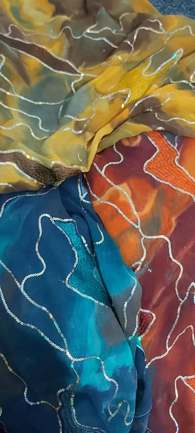 سه قواره پارچه حریر خامه دوزی و پولک|لباس|جوانرود, |دیوار