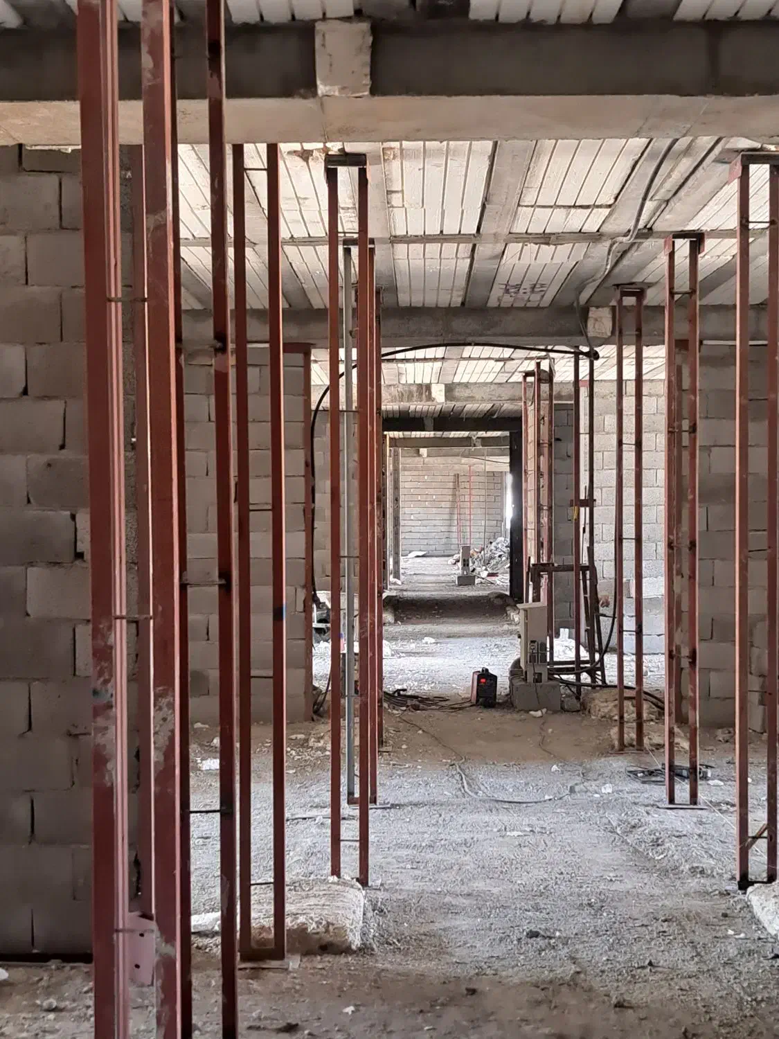 اجرا والپست و دیوارچینی و نبشی کشی|خدمات پیشه و مهارت|شیراز, شیمی گیاه|دیوار