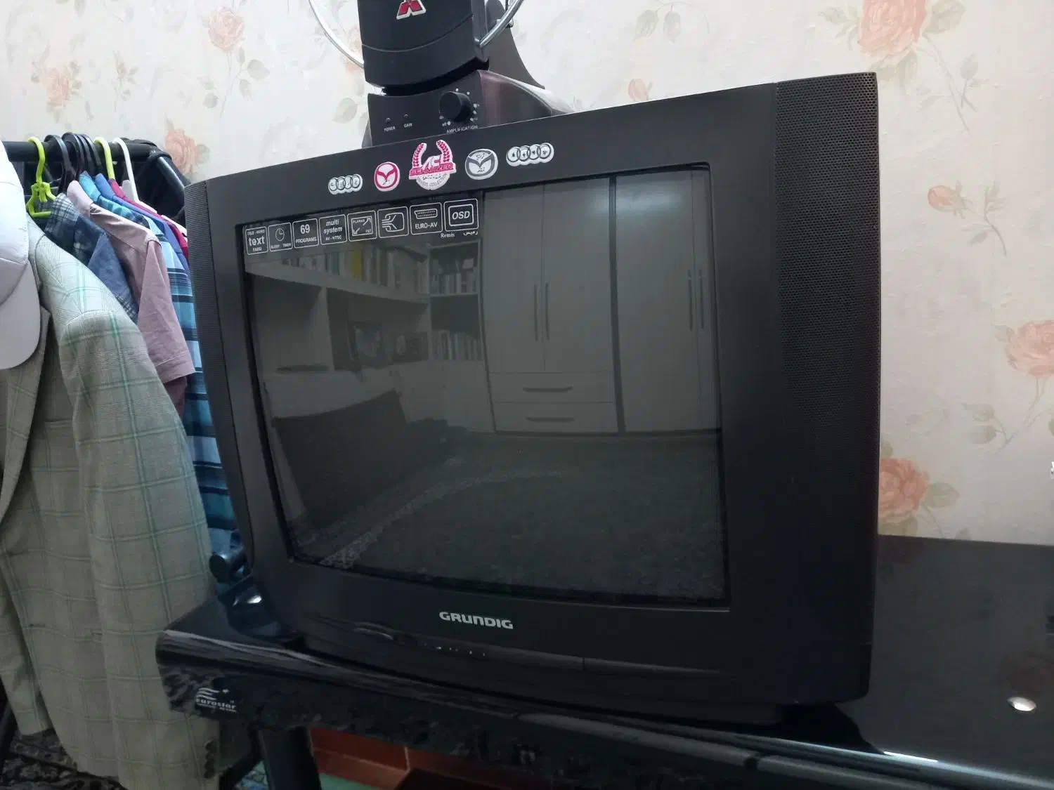 تلویزیون کوچک مدل grundig|تلویزیون و پروژکتور|مشهد, سرافرازان|دیوار