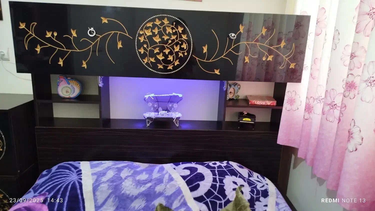 تخت خواب دونفره جکدار سالم و بسیارشیک|تخت و سرویس خواب|ورامین, ورامین|دیوار