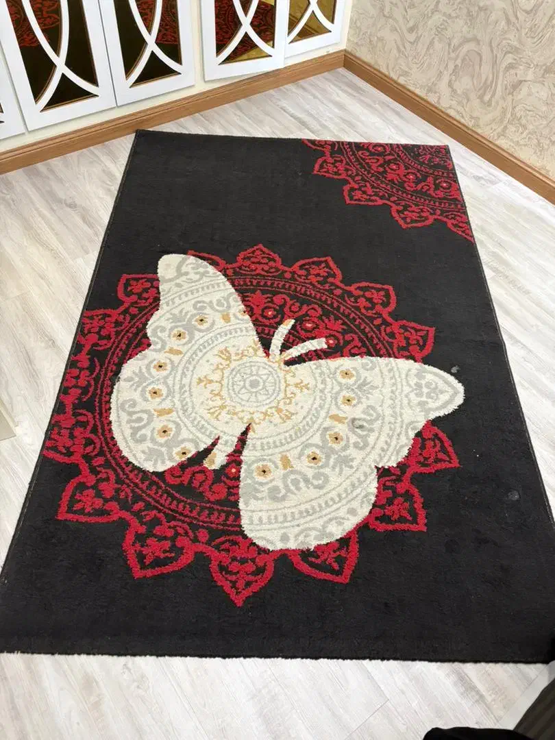 ۲ قالیچه|فرش|شیراز, فرهنگ شهر|دیوار