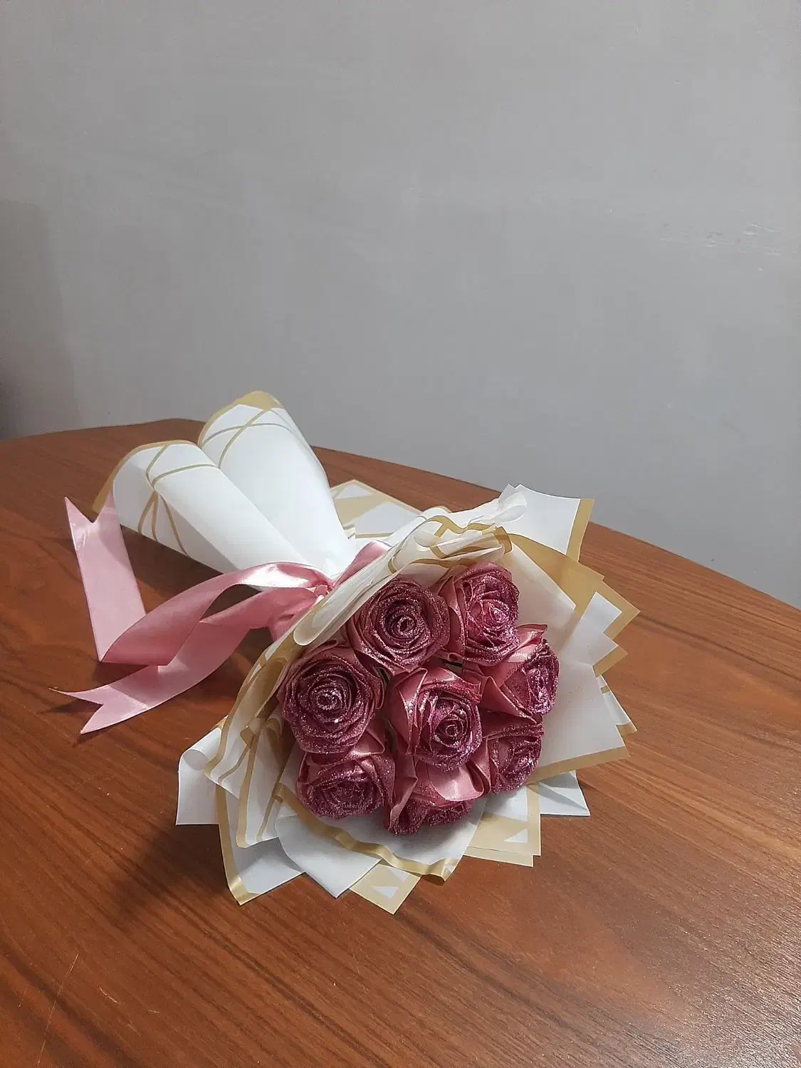 دسته گل های روبانی|گل مصنوعی|اردبیل, |دیوار