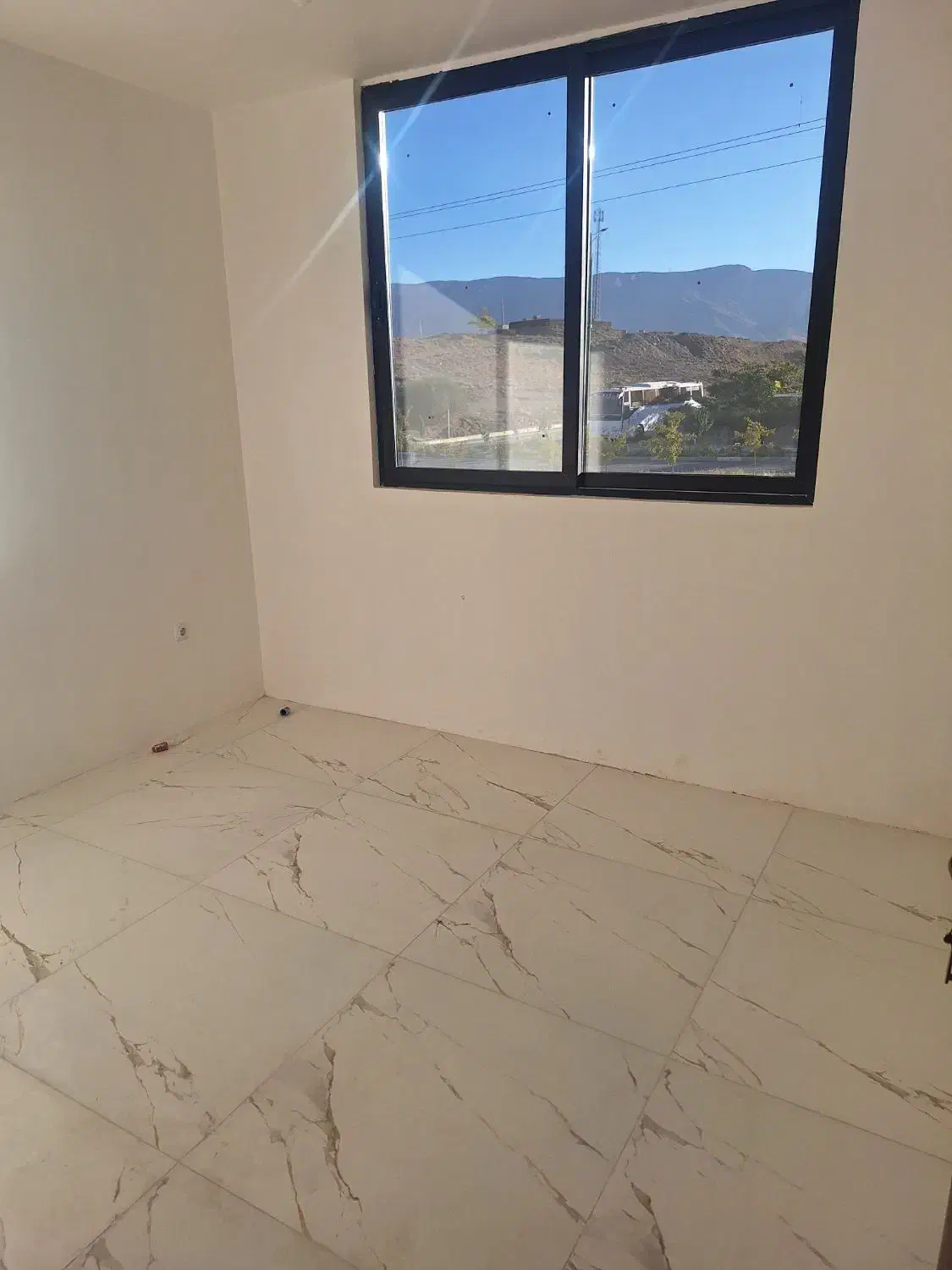 فروش آپارتمان صفر ۱۲۰متر باغبهادران|فروش آپارتمان|لنجان, |دیوار