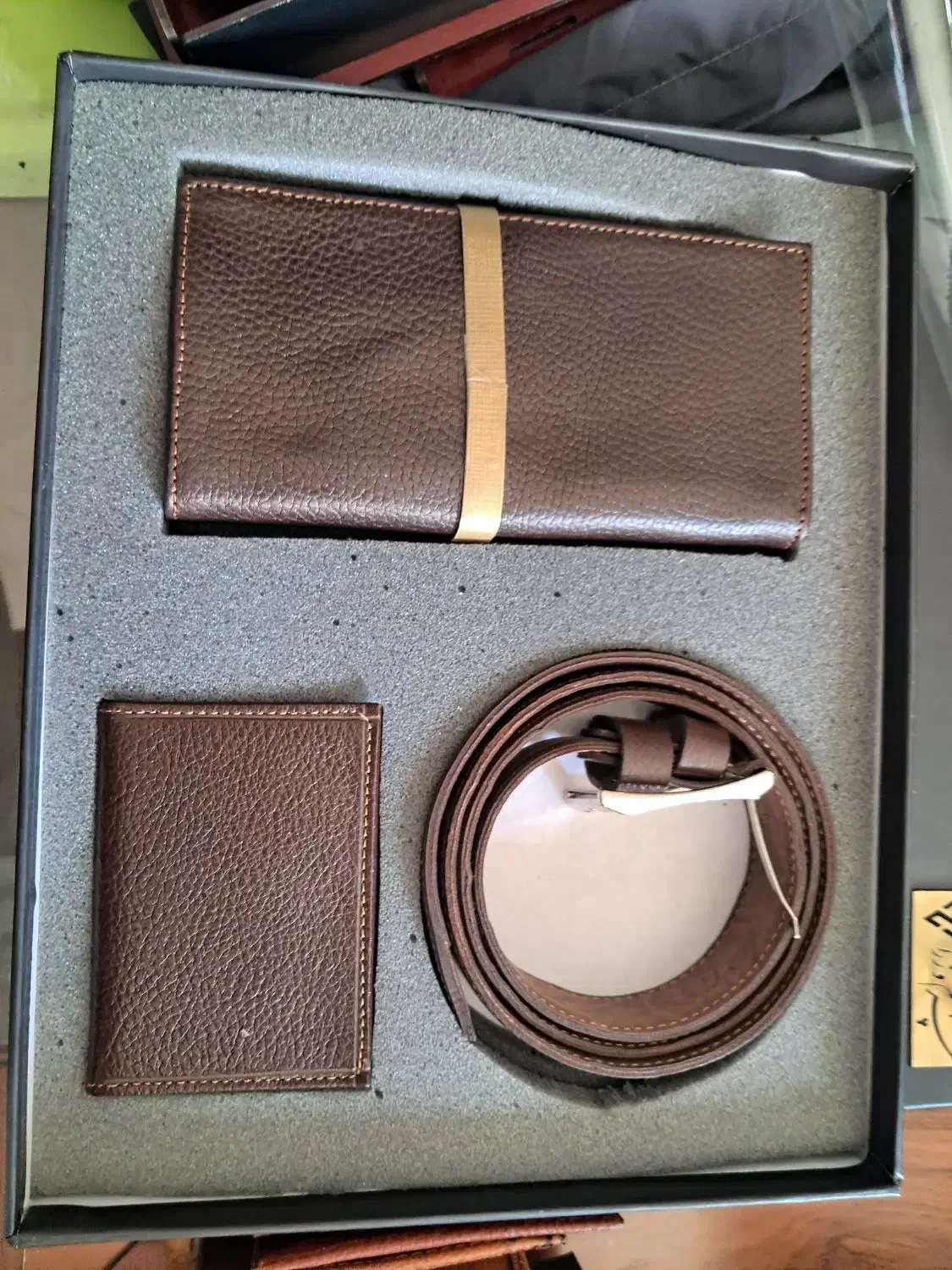 ست چرم عمده ارگانی و سازمانی|کیف، کفش، کمربند|برخوار, |دیوار