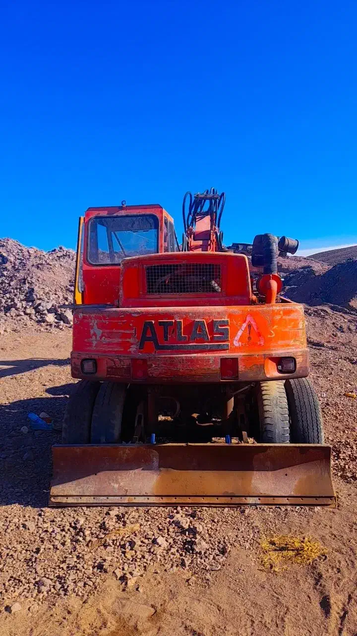 بیل مکانیکی اطلس 302|ماشین‌آلات صنعتی|فشاپویه, |دیوار