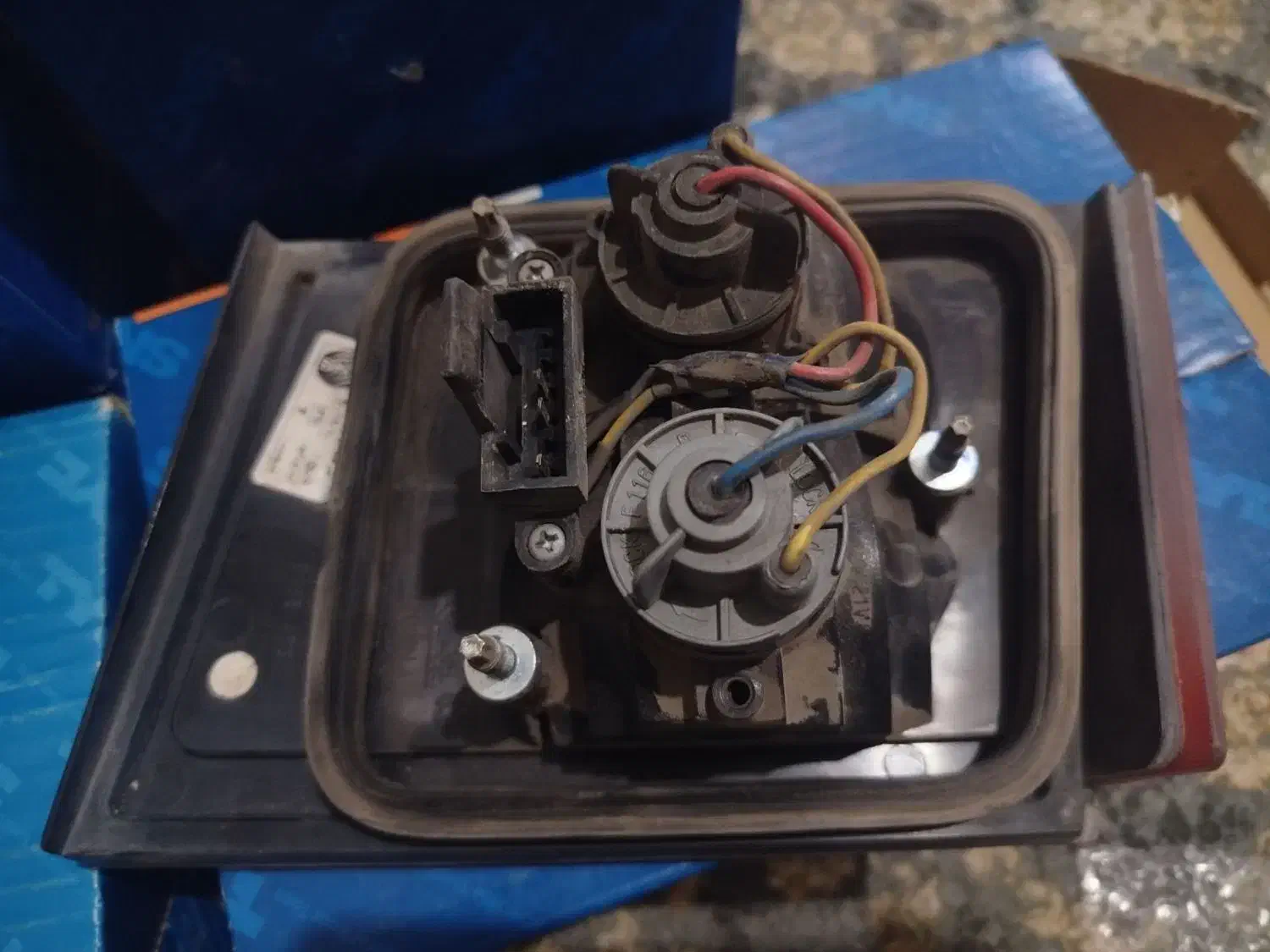 چراغ خطر عقب  سمند|قطعات یدکی و لوازم جانبی|کرمان, |دیوار