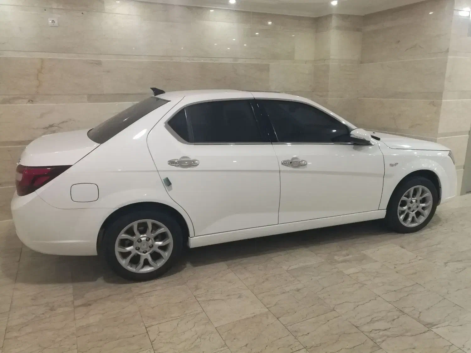 دنا پلاس اپشنال اتوماتیک مدل 1404سفید|خودرو سواری و وانت|تبریز, |دیوار