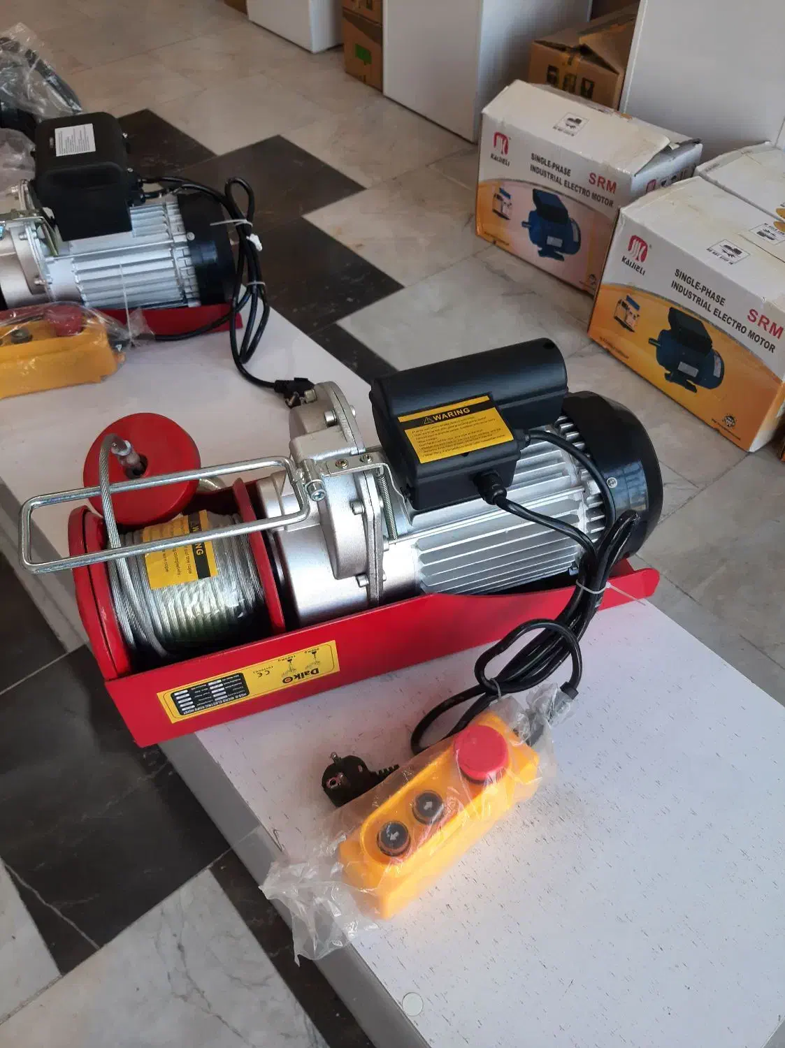 وینچ تکفاز بالابر جرثقیل سقفی بالابر هیدرولیک|ماشینآلات صنعتی|تهران, آذری|دیوار