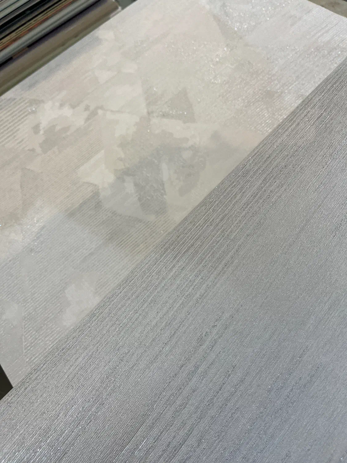 فروش ویژه انواع کاغذ دیواری با نصب فوری|خدمات پیشه و مهارت|رشت, سعدی (تختی)|دیوار