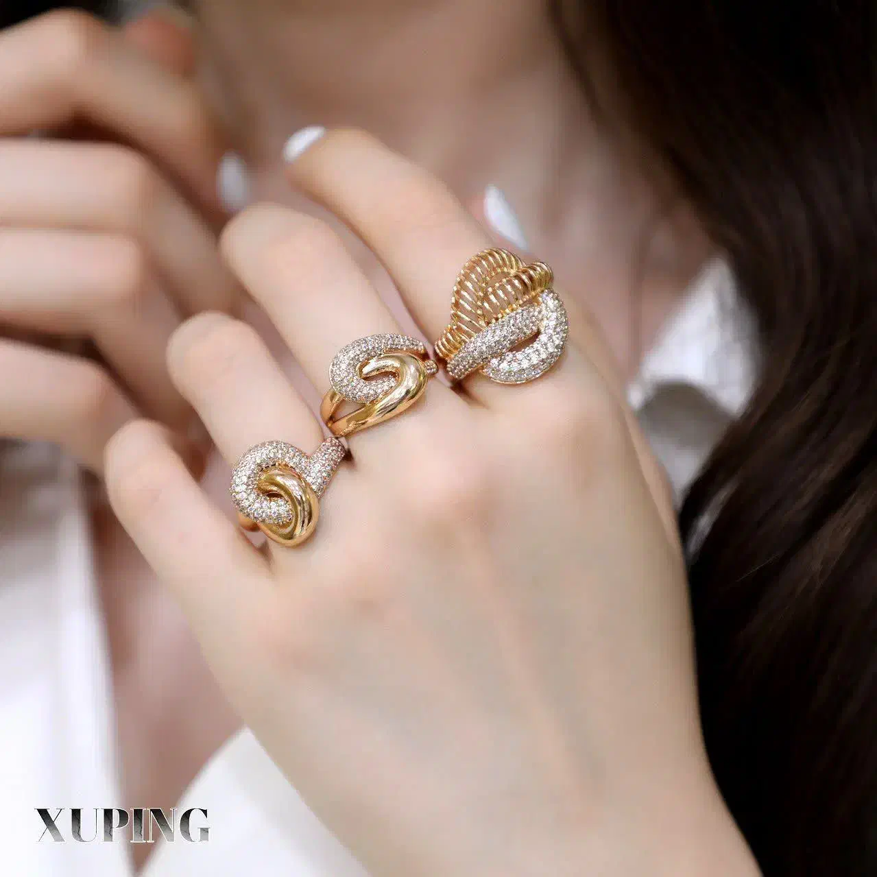 زیورآلات کاملآ مشابه طلا|بدلیجات|شاهینشهر, مورچه خورت|دیوار