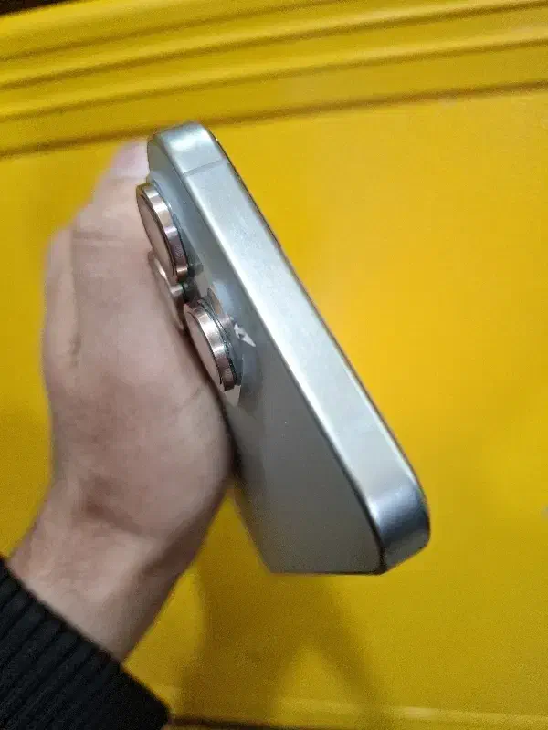 15 پرو مکس|موبایل|خوی, |دیوار