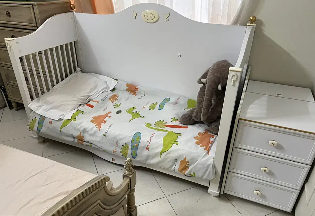 تخت نوزاد و نوجوان|تخت و صندلی بچه|تهران, سلسبیل شمالی|دیوار