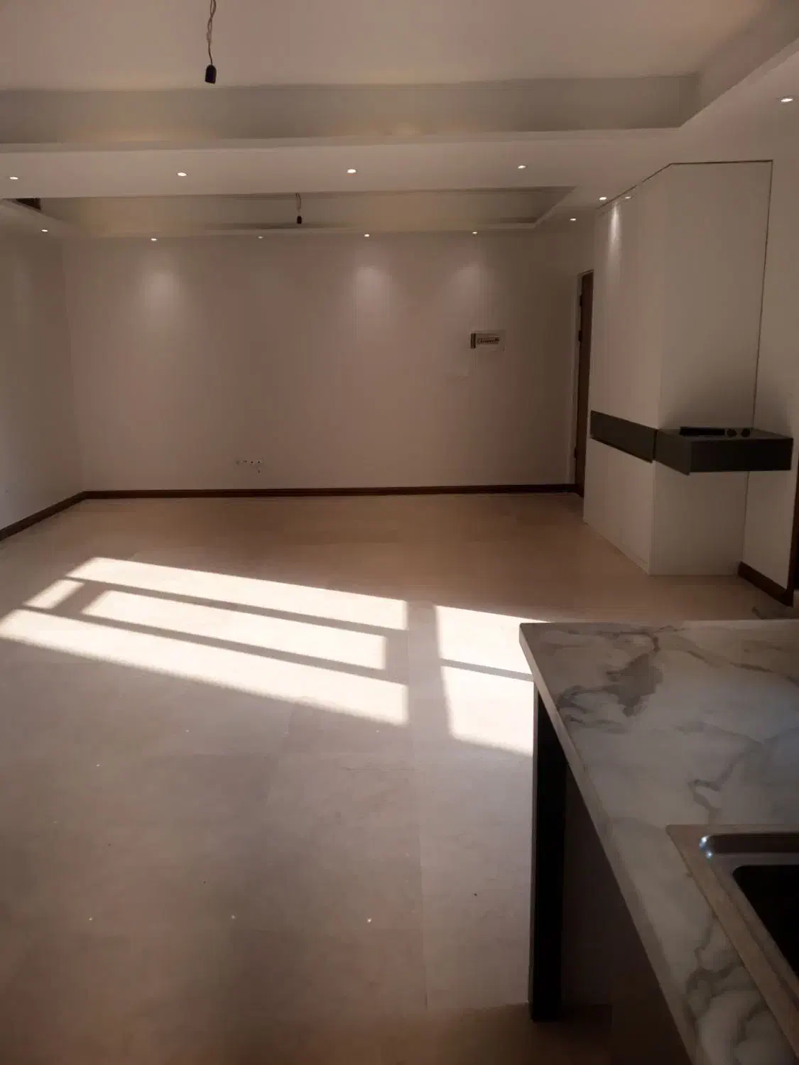 واحدبینظیر۱۲۰متری۳خواب پُرنوردریک ساختمان ۴ساله