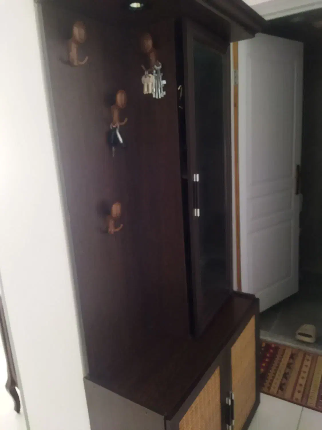 جاکفشی|جاکفشی، کمد، دراور|اقلید, |دیوار