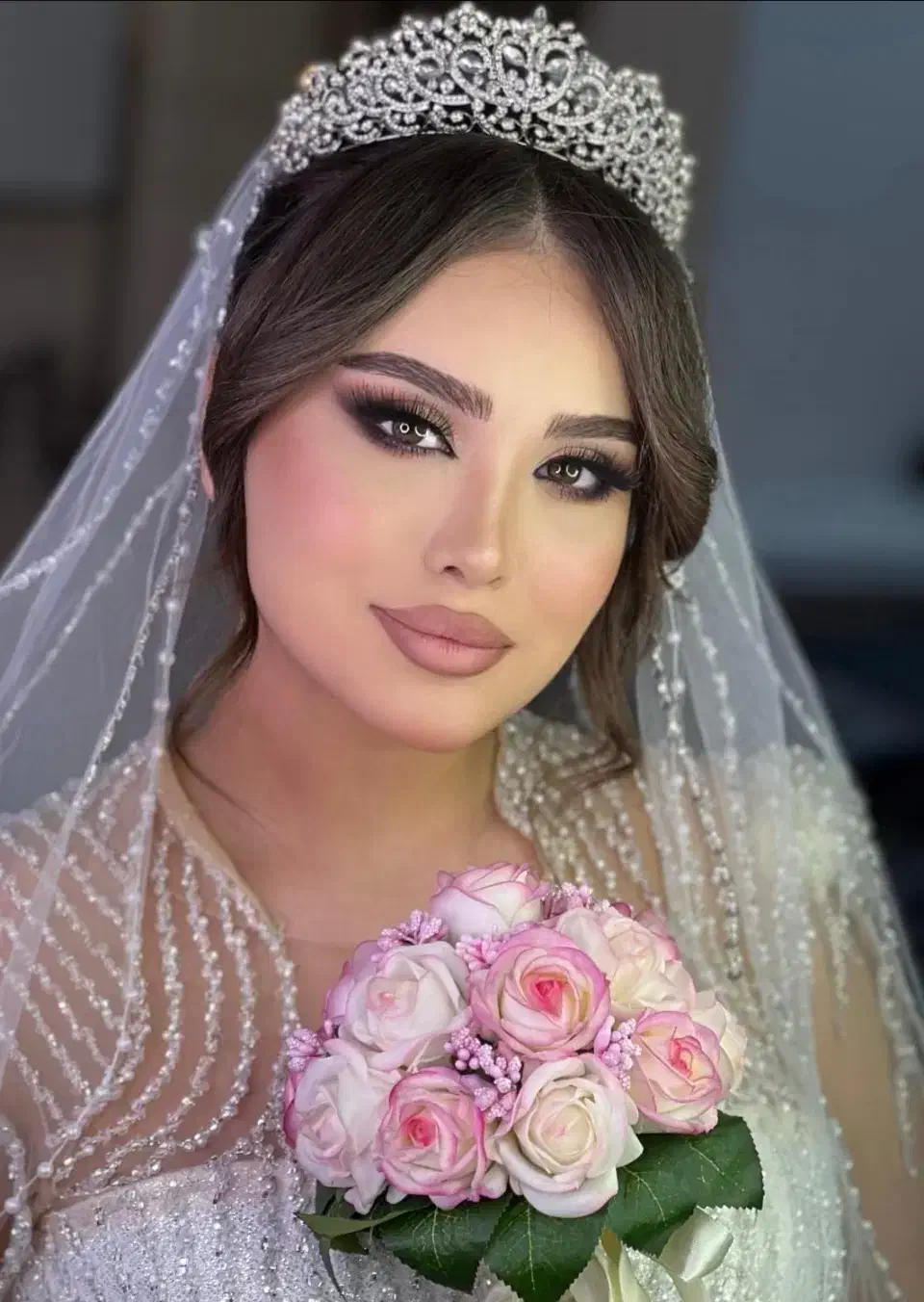 میکاپ و شینیون تخصصی با آف یلدایی سالن cip|خدمات آرایشگری و زیبایی|خرم‌آباد, |دیوار