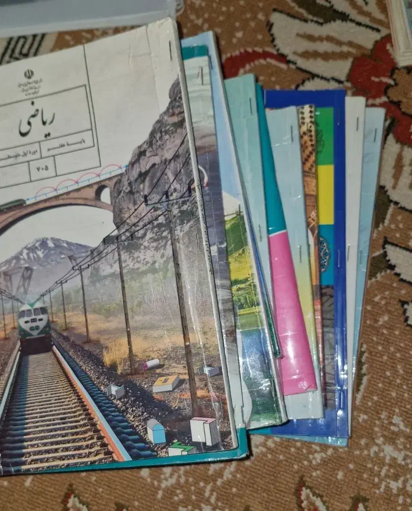 کتاب هفتم وجزوه مطالعات هفتم|کتاب و مجله آموزشی|کرج, عظیمیه|دیوار