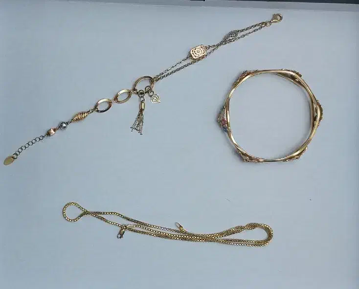 طلای خاص پسندبه همراه فاکتورقیمت تابلو(فروش فوری)|جواهرات|قم, پردیسان|دیوار