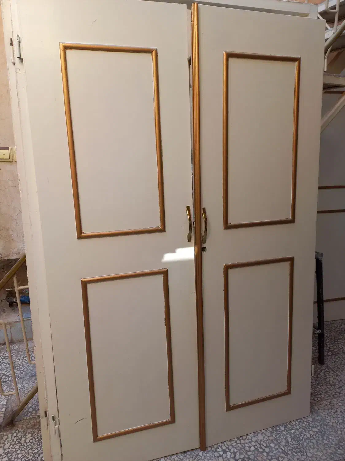 درب کمدی|مصالح و تجهیزات ساختمان|کاشان, سیفی آباد|دیوار