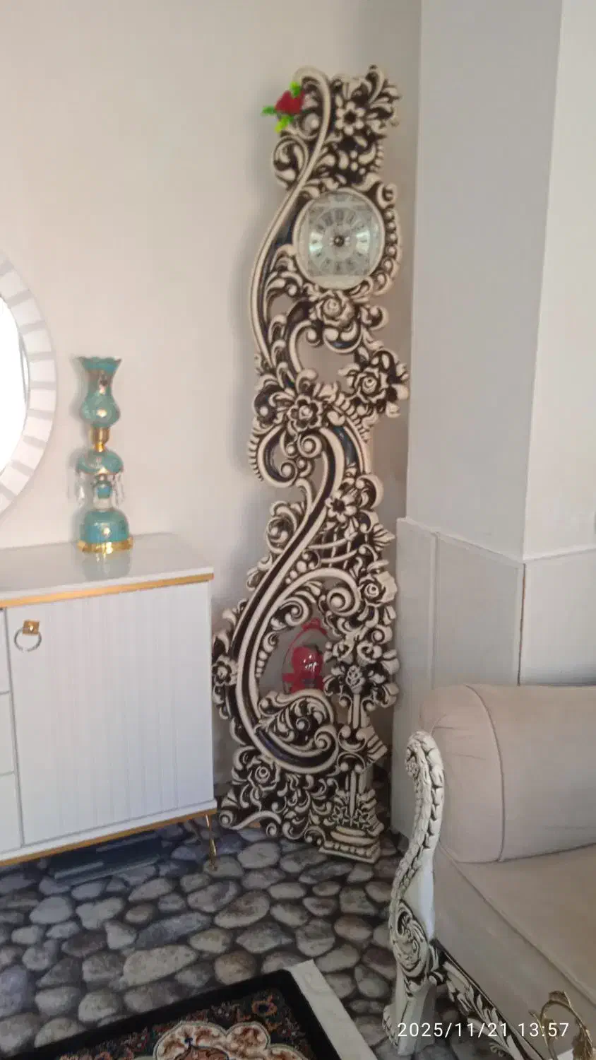 ساعت یستاده کاملن سالم|ساعت دیواری و تزئینی|اردبیل, |دیوار