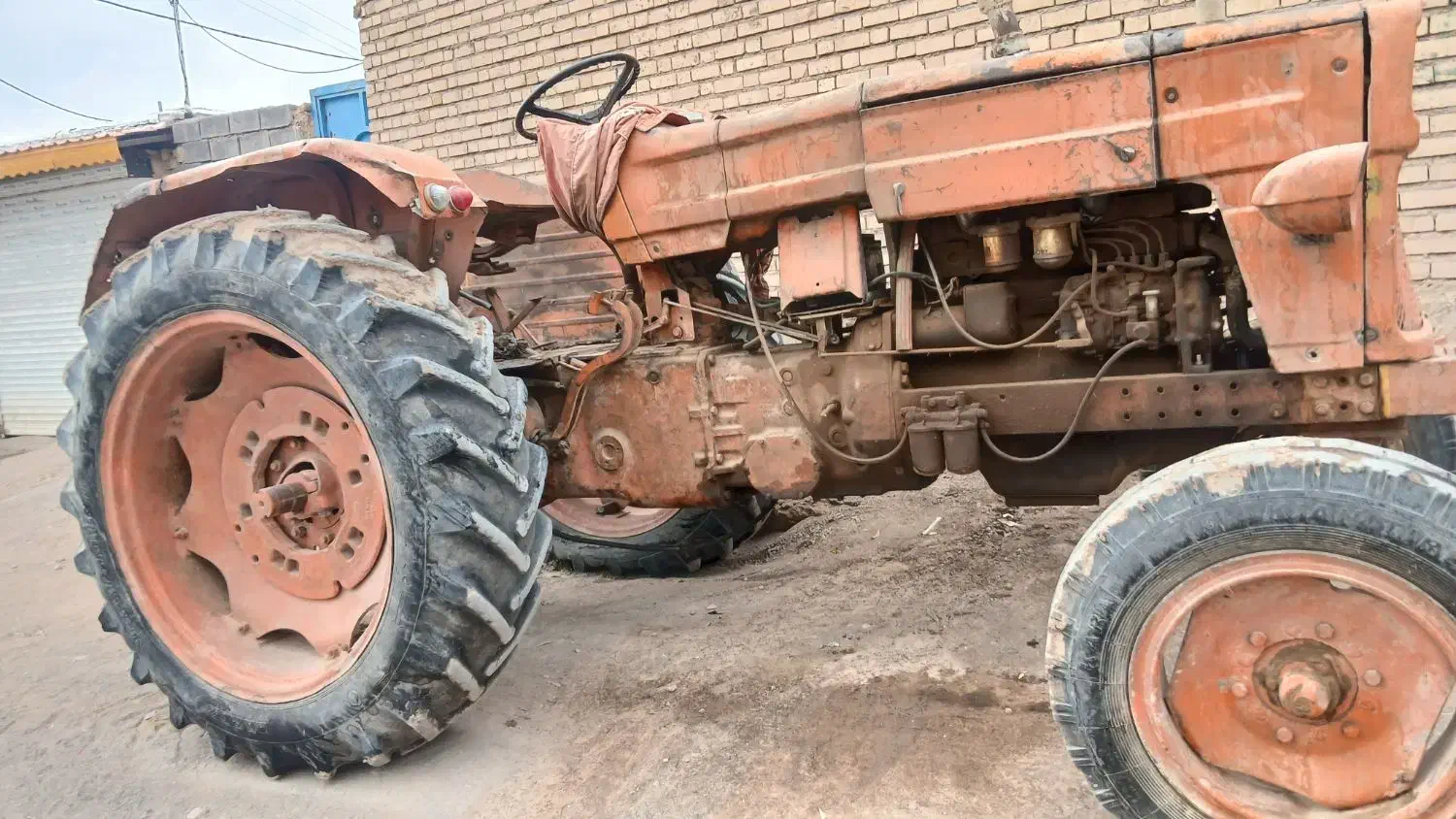 تراکتور رمانی مدل 63|خودرو سنگین|تربتحیدریه, میدان مرکزی|دیوار