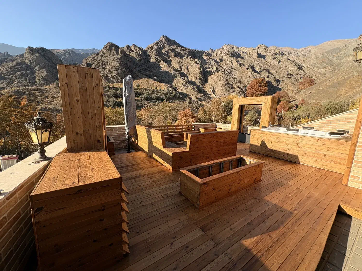 طراحی و اجرای ویلا،روف گاردن،محوطه،نصب ترموود|خدمات پیشه و مهارت|کرج, اصفهانیها|دیوار