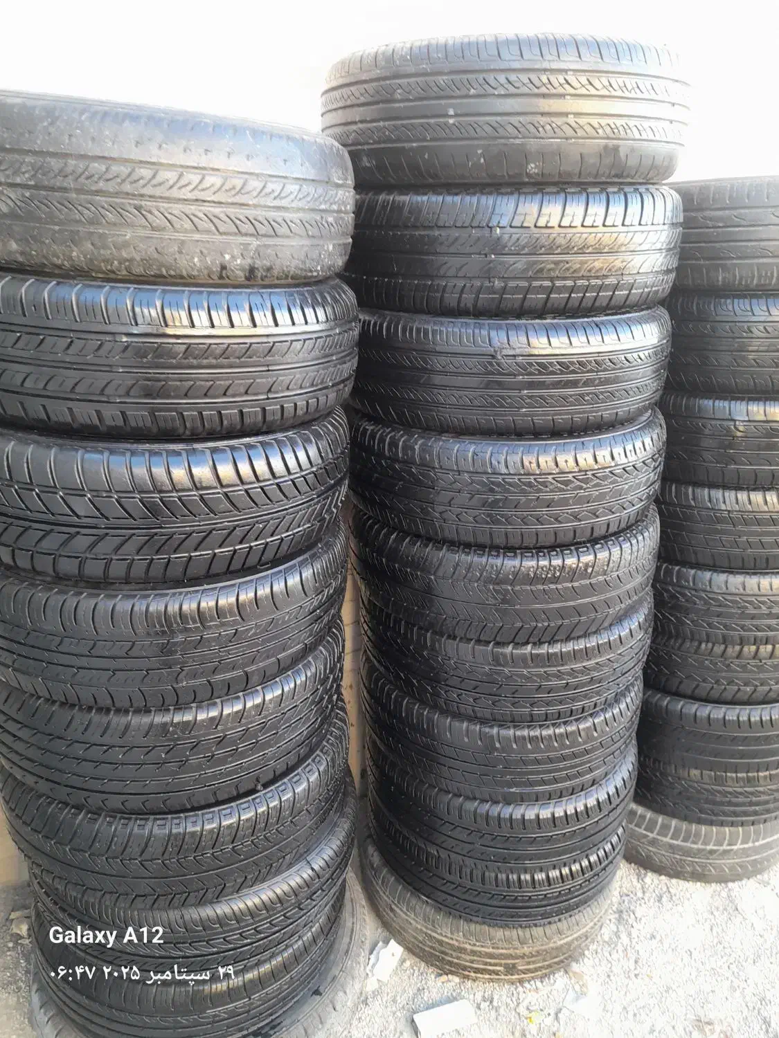 لاستیک استوک فروشی.بصورت عمده وتکی|قطعات یدکی و لوازم جانبی|رودهن, |دیوار