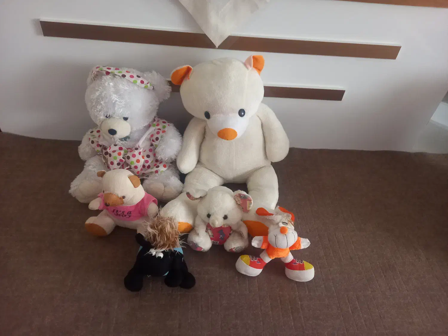 خرس و عروسکها|اسباببازی|خوی, |دیوار