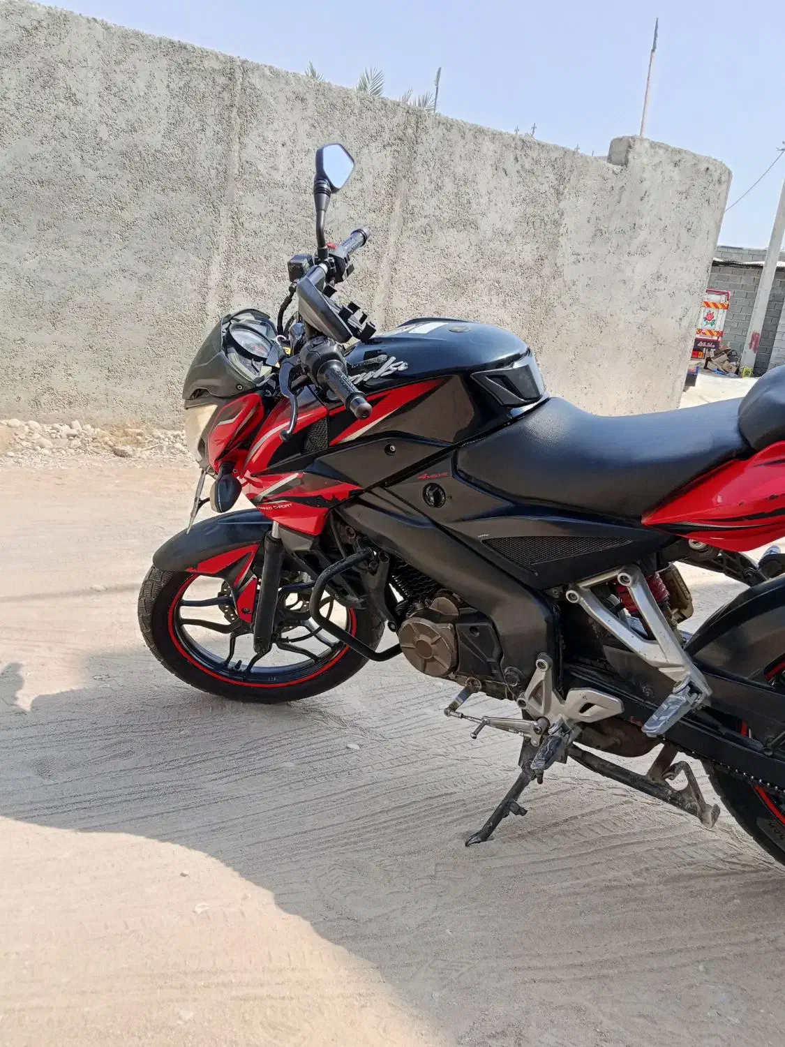 فروش  ns150معاوضه با گوشی آیفون|موتورسیکلت|بندرعباس, |دیوار