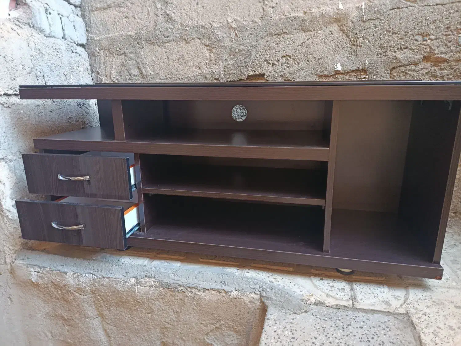 میز تلویزیون در حد نو|مبلمان خانگی و میز عسلی|مهاباد (آذربایجان غربی), |دیوار