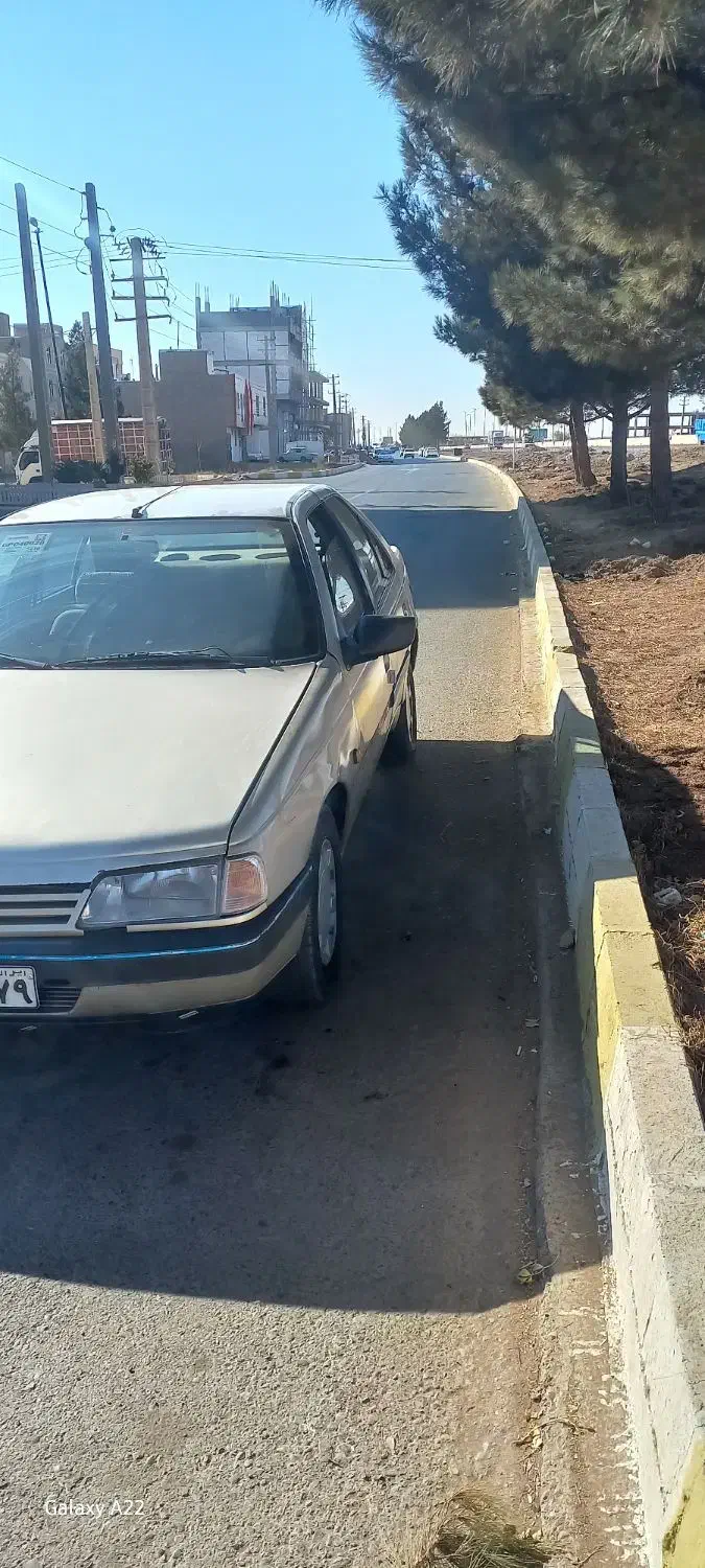 پژو۴۰۵ مدل ۸۸ رنگ بژ|خودرو سواری و وانت|قزوین, |دیوار