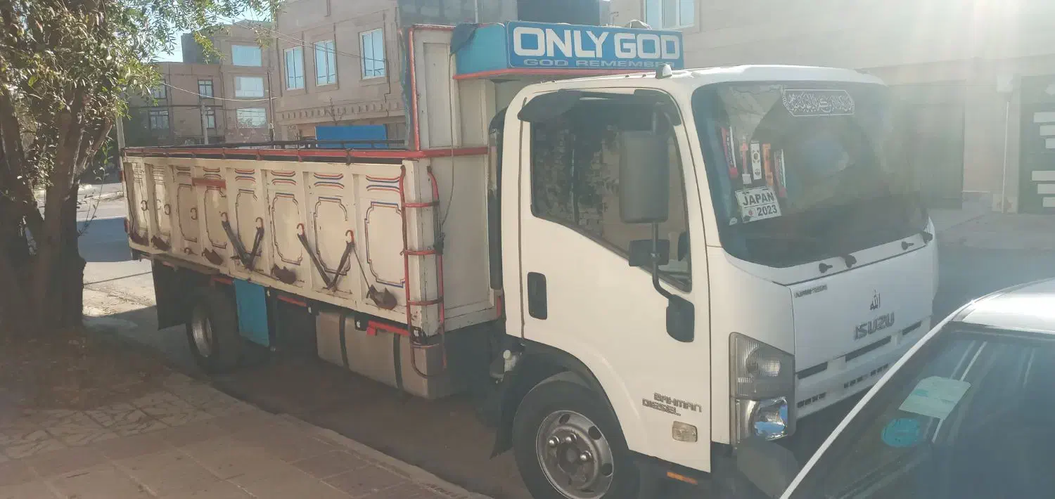 ایسوزو ۸تن|خودرو سنگین|قوچان, |دیوار