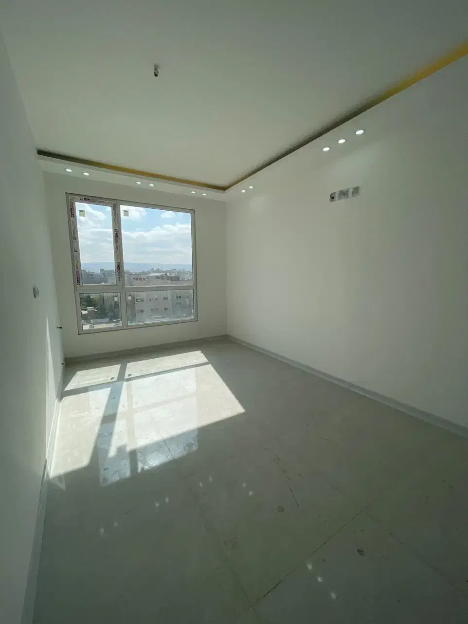 ۲۰۰متر/تک واحدی/سنداماده/اوایل مهنه/وام دار|فروش آپارتمان|مشهد, شهرک لشکر (شهرک غرب)|دیوار