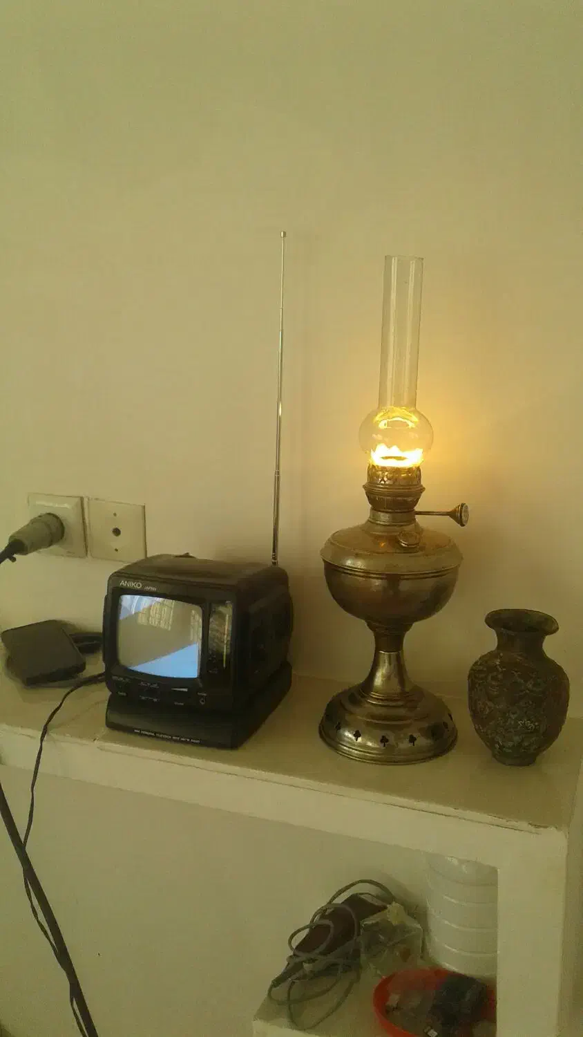 گردسوز لامپا برنجی قدیمی|کلکسیون اشیاء عتیقه|اقبالیه, |دیوار