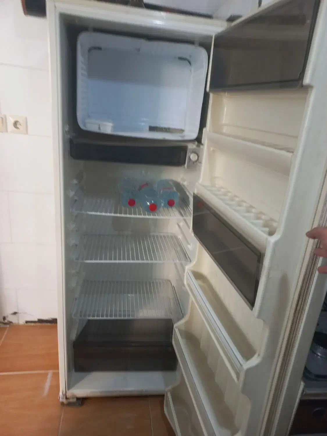 سالم بدون هیچی مشکلی|یخچال و فریزر|صدرا-فارس, فاز ۲|دیوار