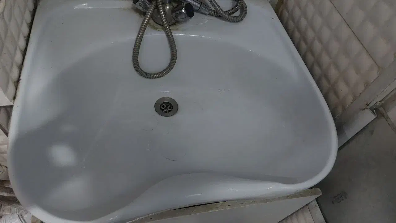 سرشور چینی|لوازم حمام|نیشابور, هفده شهریور|دیوار