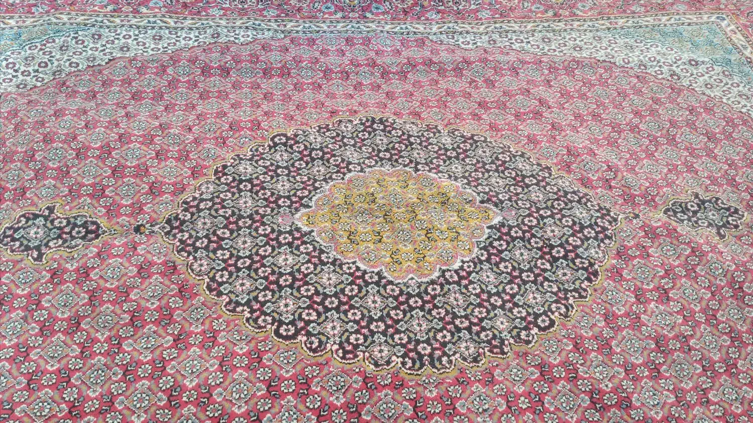 فرش ماشینی ۱۲ متری|فرش|مرند, |دیوار