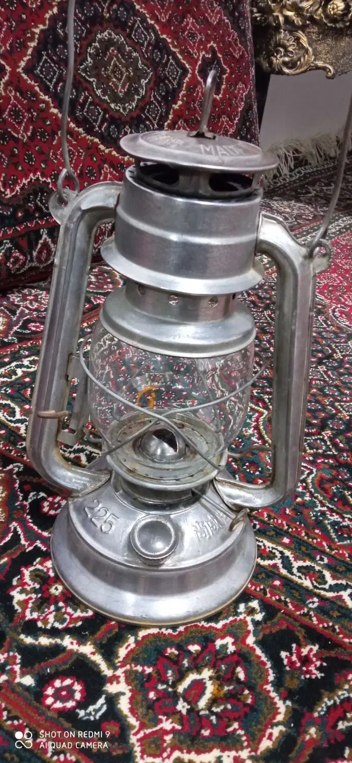 چراغ‌انگلیسی‌‌‌|کلکسیون اشیاء عتیقه|مریوان, |دیوار