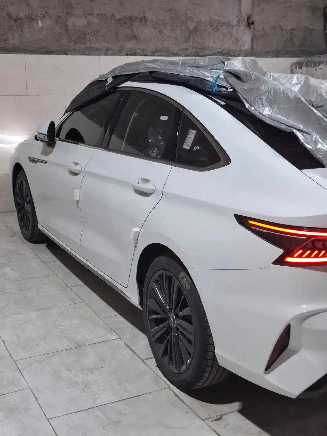 اریزو ۸|خودرو سواری و وانت|فردیس, شهرک شهید حسینی|دیوار