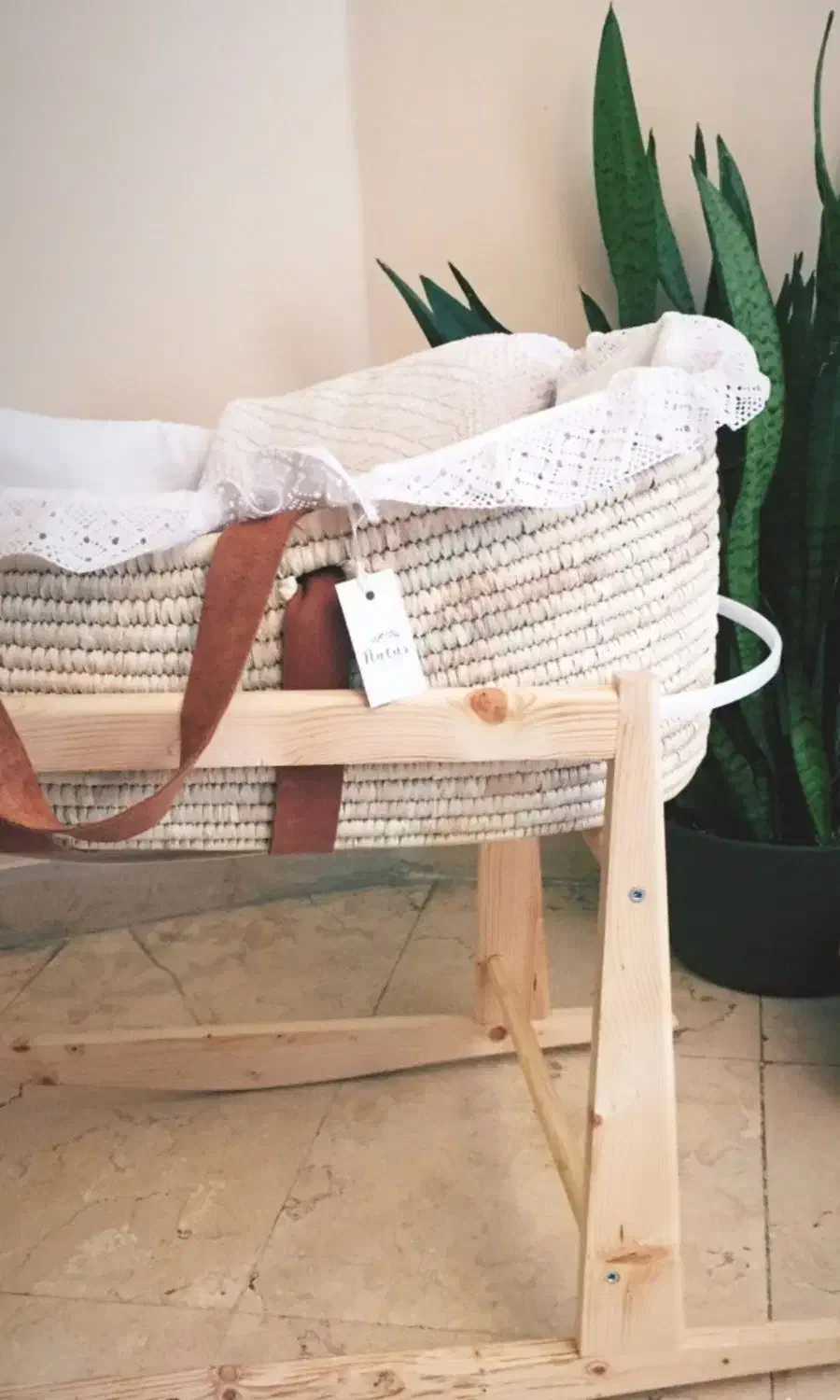 گهواره حصیری|تخت و صندلی بچه|تهران, آهنگ|دیوار