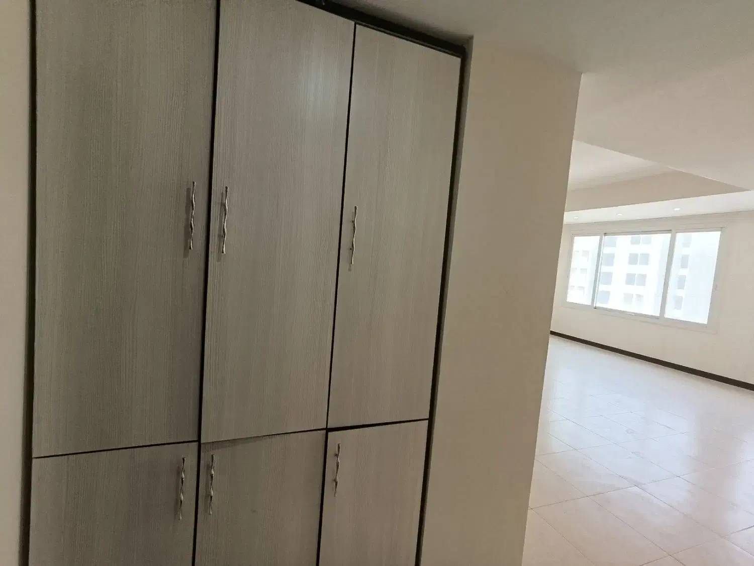 اجاره سه خواب 135 متری میدان دریاچه