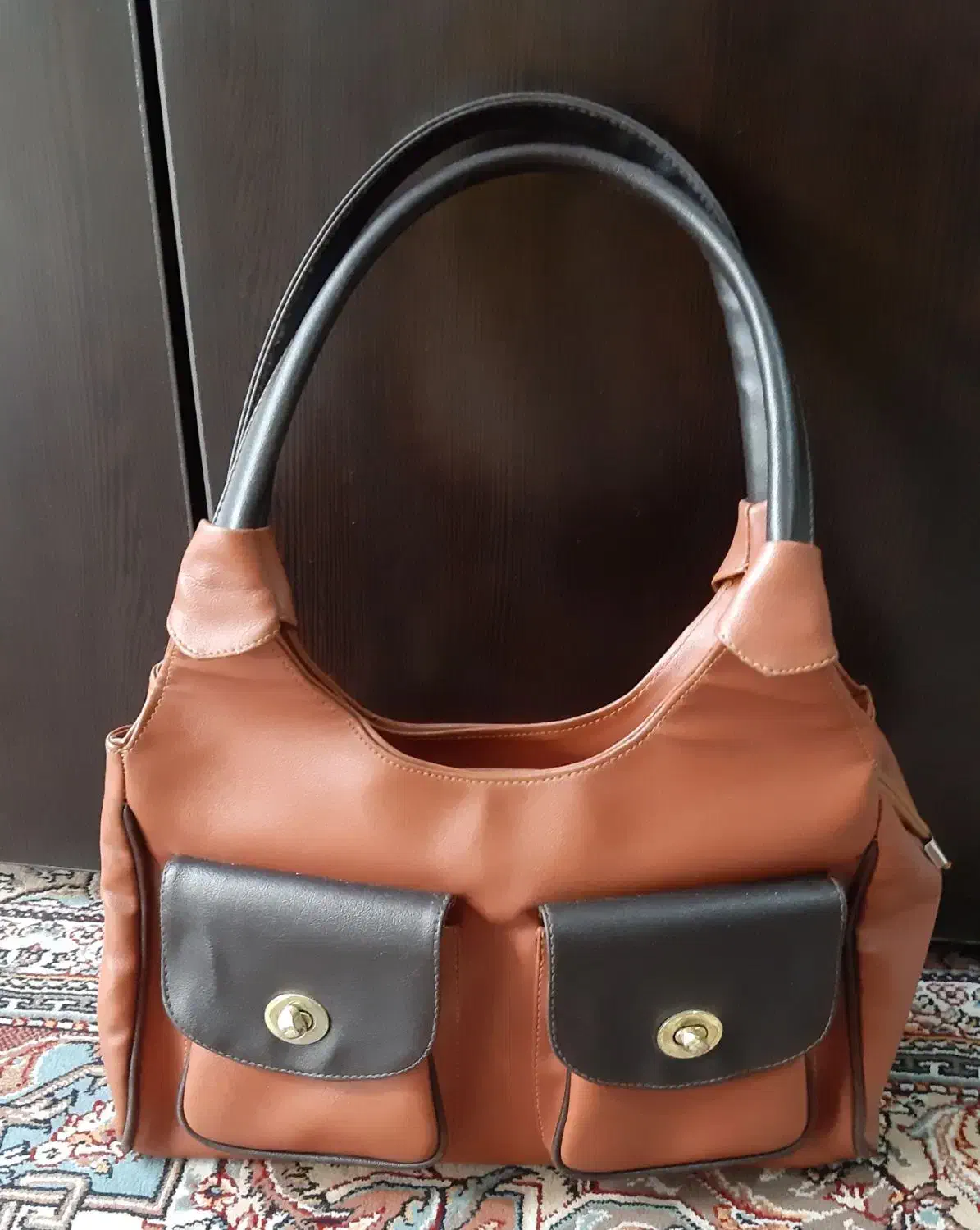 یک عدد کیف در حد نو|کیف، کفش، کمربند|خرمآباد, |دیوار