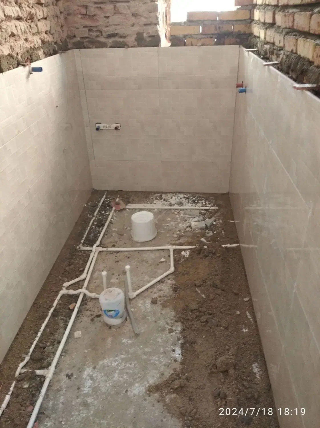 بنایی جوشکاری کاشیکاری لوله کشی آب وگاز|خدمات پیشه و مهارت|اسدآباد, |دیوار