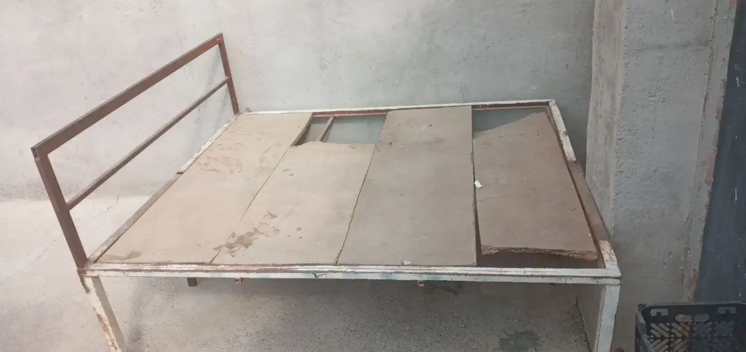 پارس آبادروستای اجیرلو ۲|تخت و سرویس خواب|پارس‌آباد, |دیوار