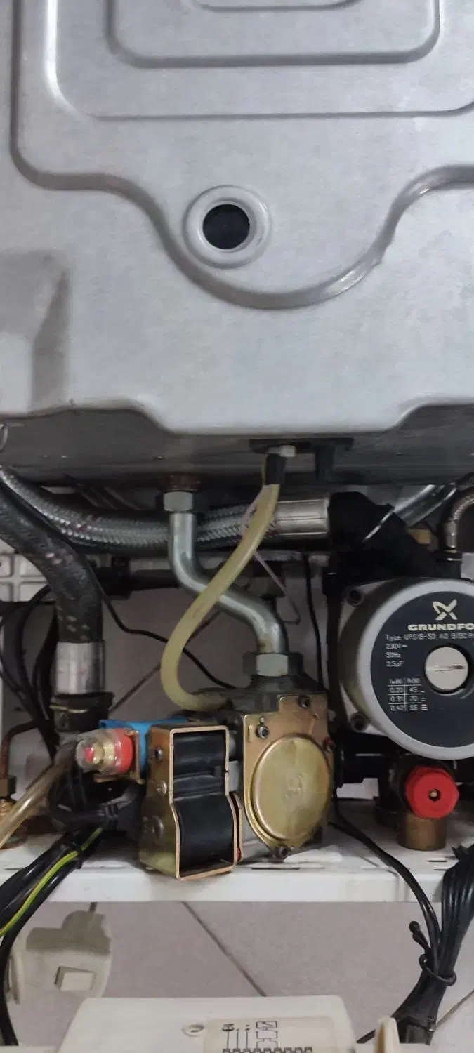 پکیج دیواری بوتان مدل کالداونزیا فندار|آبگرمکن، پکیج، شوفاژ|تهران, حافظیه|دیوار