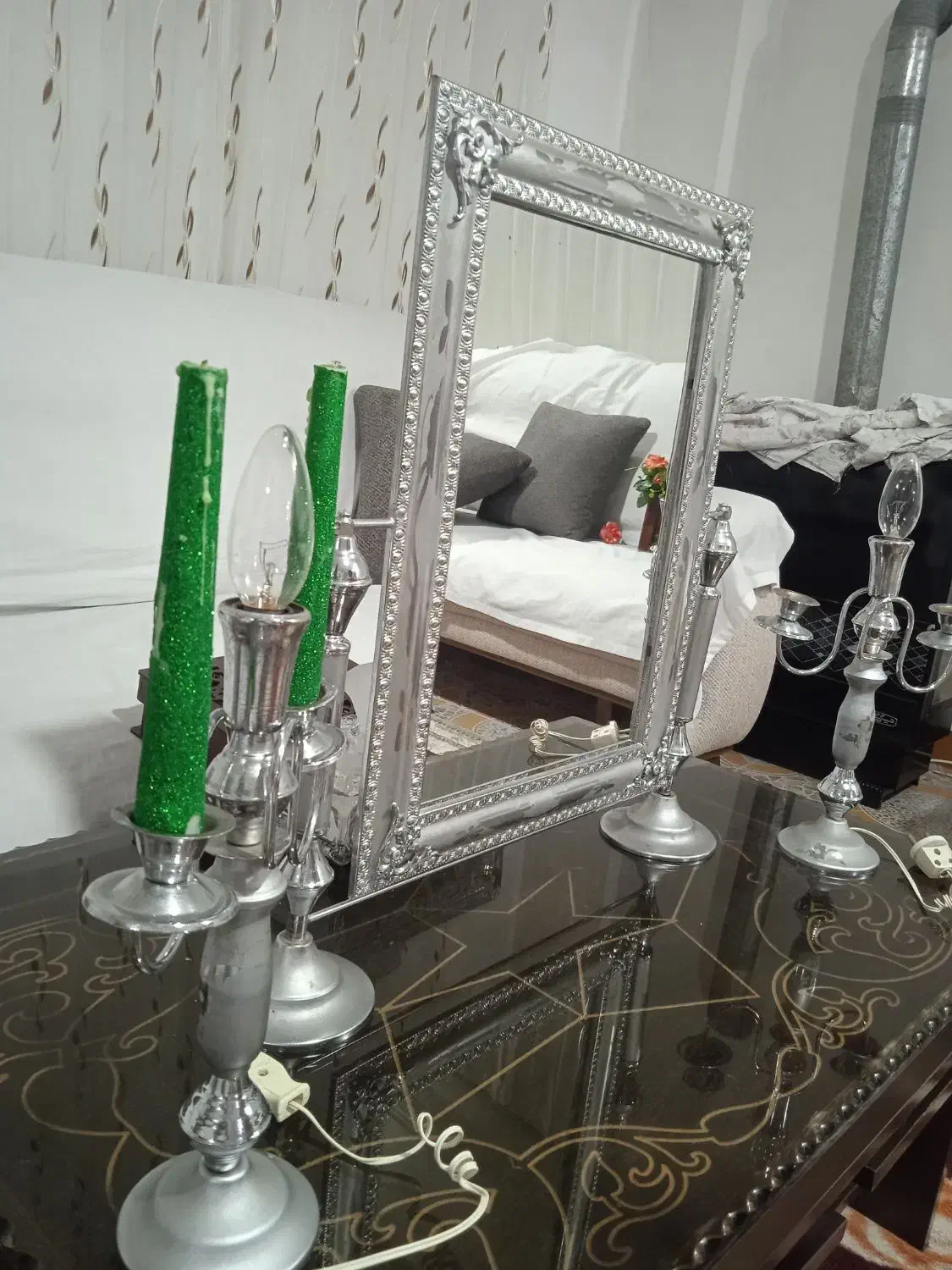 اینه و شمعدان|آینه|ساری, |دیوار