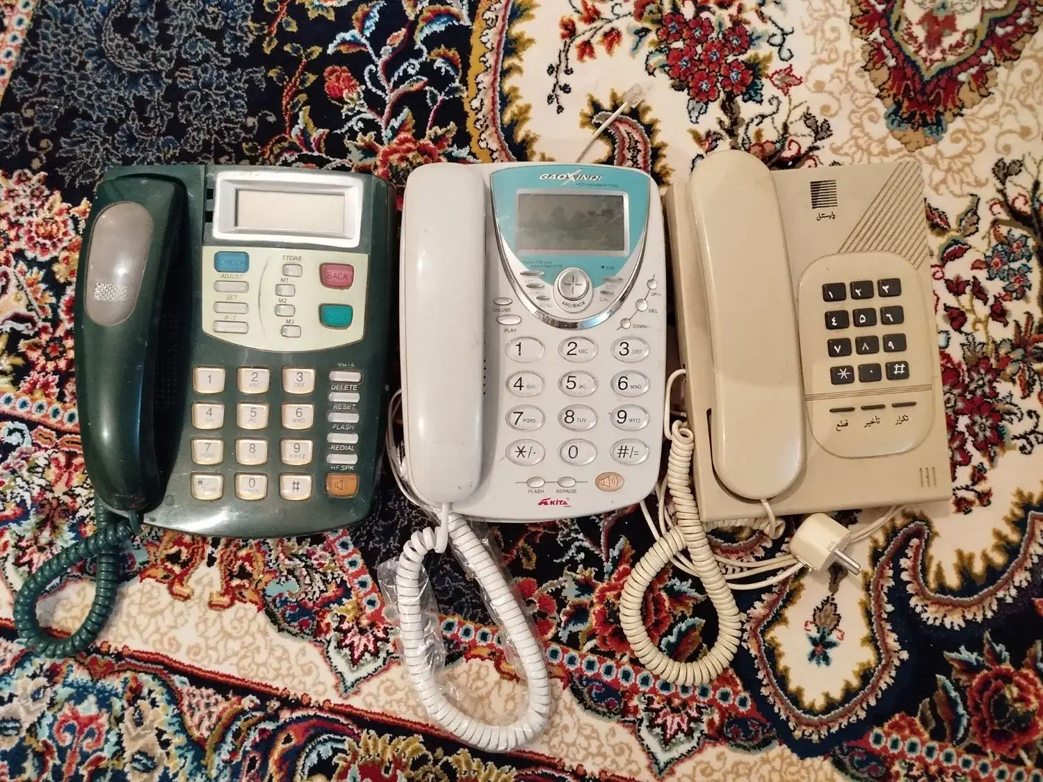 تلویزیون وتلفن و ویدئو|کلکسیون اشیاء عتیقه|میاندوآب, |دیوار