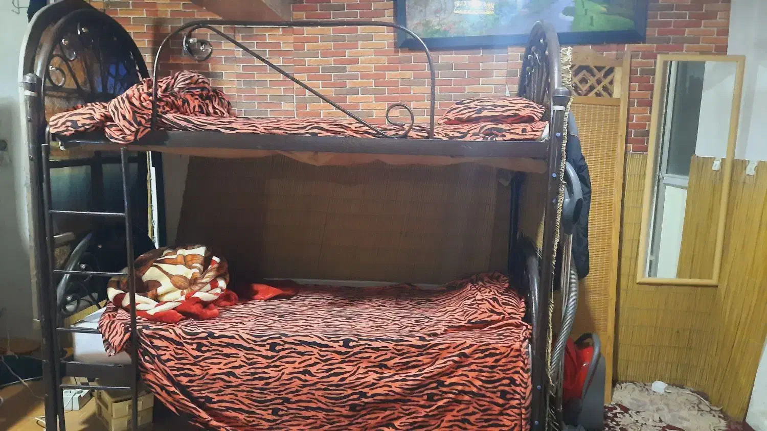 فوری تخت دوطبقه فلزی درحد نو|تخت و سرویس خواب|بندر انزلی, بی بی حوریه|دیوار