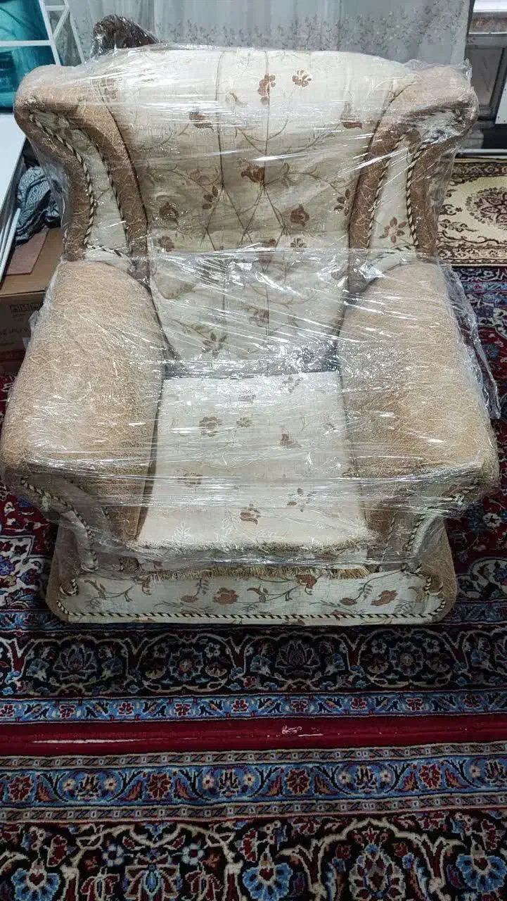 مبل راحتی ( در حد نو)|مبلمان خانگی و میز عسلی|قم, هنرستان|دیوار