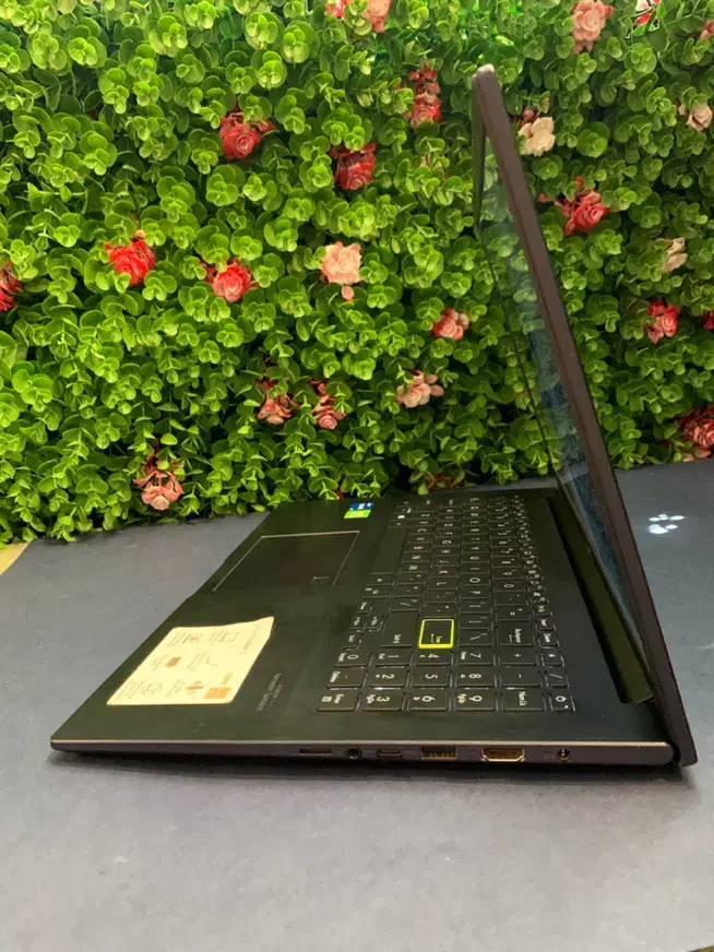 لپتاپasusنسل11گرافیکمجزا هارد1.5ترا رم24اپن باکس|رایانه همراه|تهران, صادقیه|دیوار